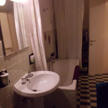 Via Pulci Apartman