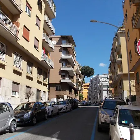 Via Pulci Apartman *