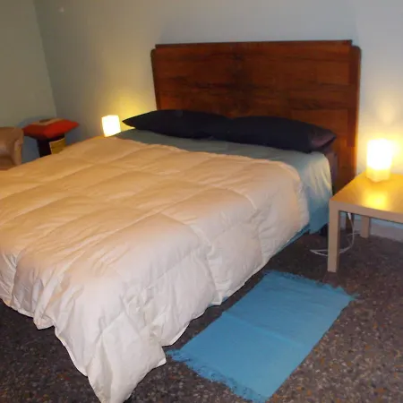 Via Pulci Apartman